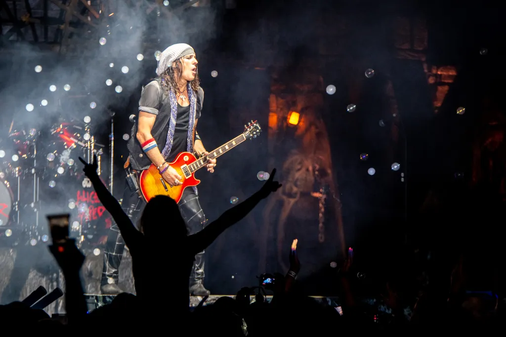 Alice Cooper Band – Ryan Roxie